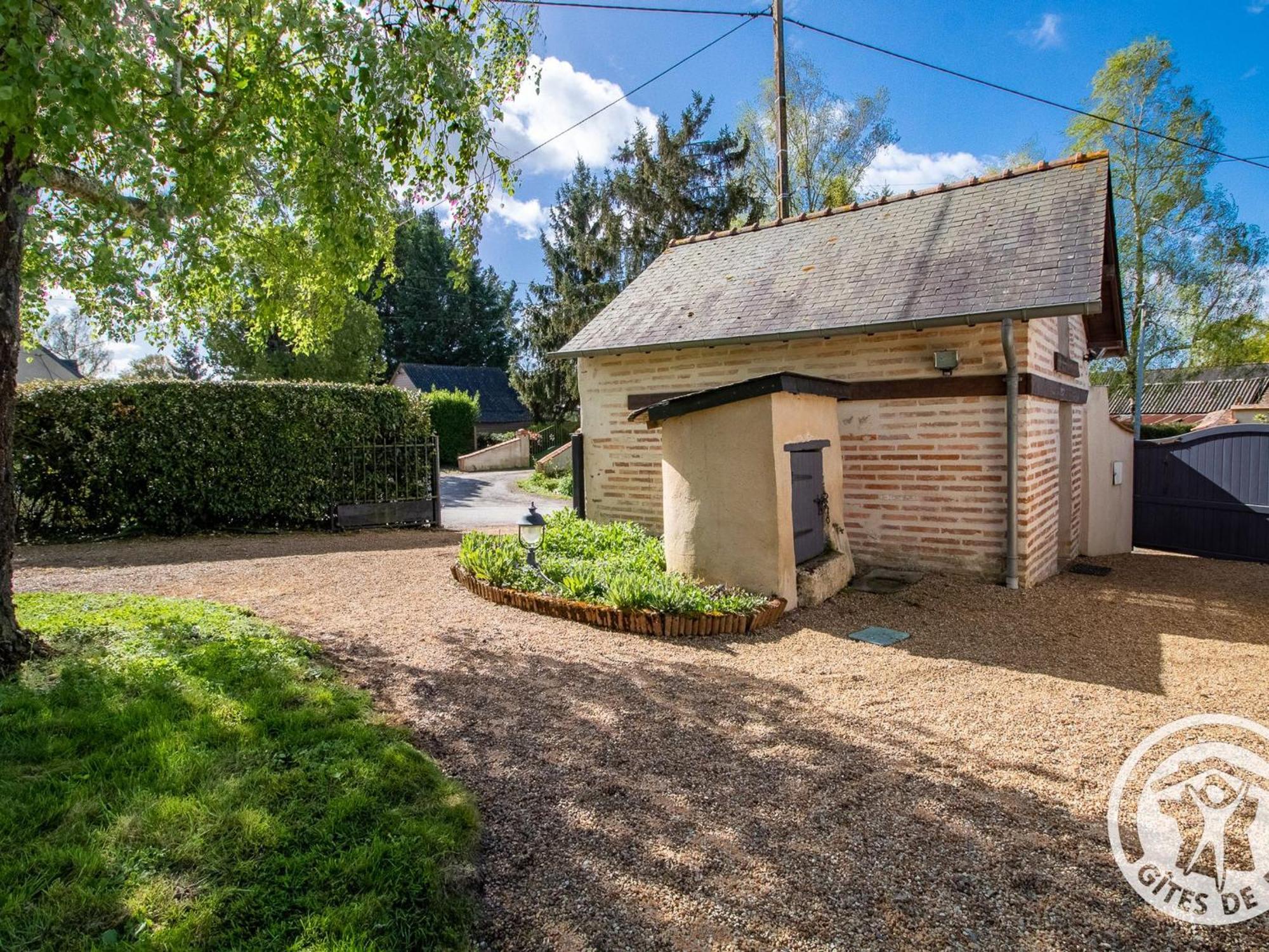 Gite Charmant Avec Jardin, Proche Activites Nautiques - Fr-1-622-75 Morannes sur Sarthe-Daumeray Екстериор снимка